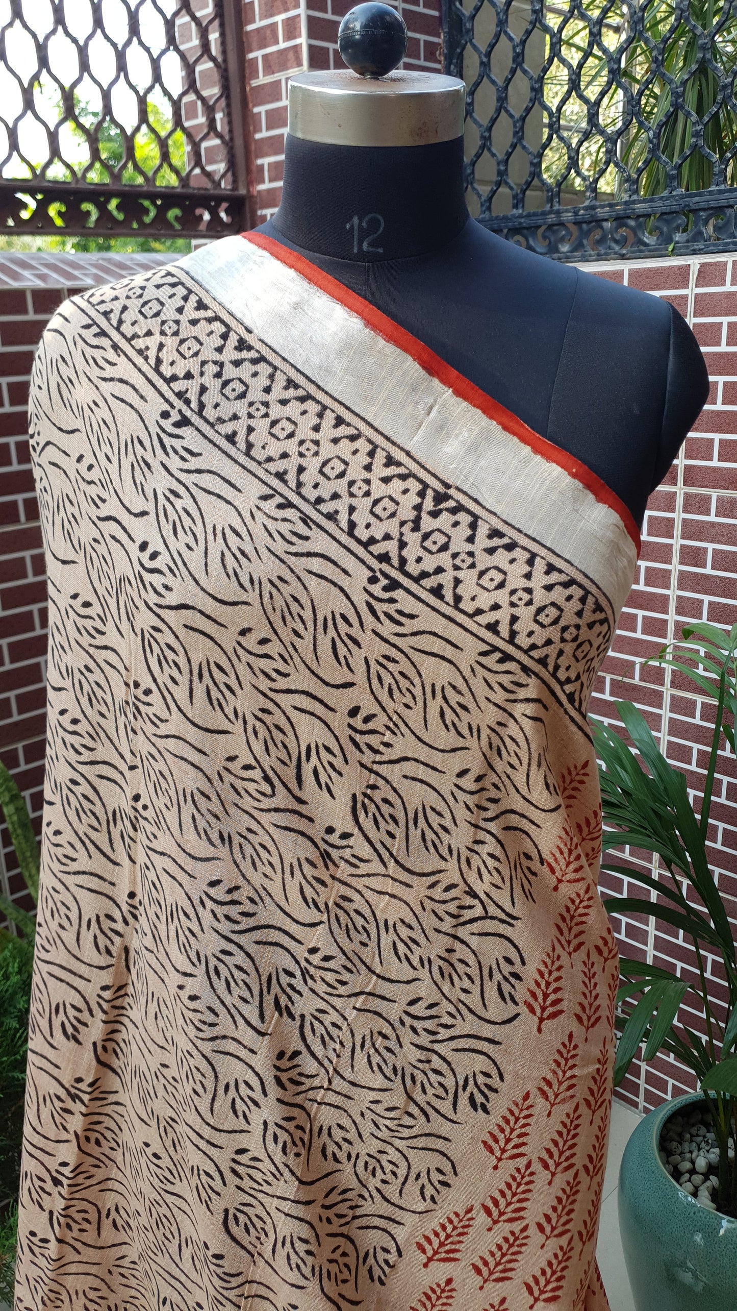 Biscuit Brown HBP Linen Saree LNHB-0005