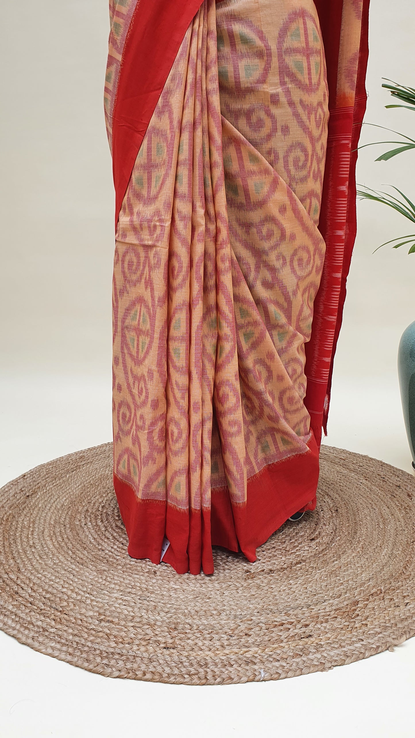 Saturn Peach Hand Woven Pochampalli Ikkat Saree PPHW-0001