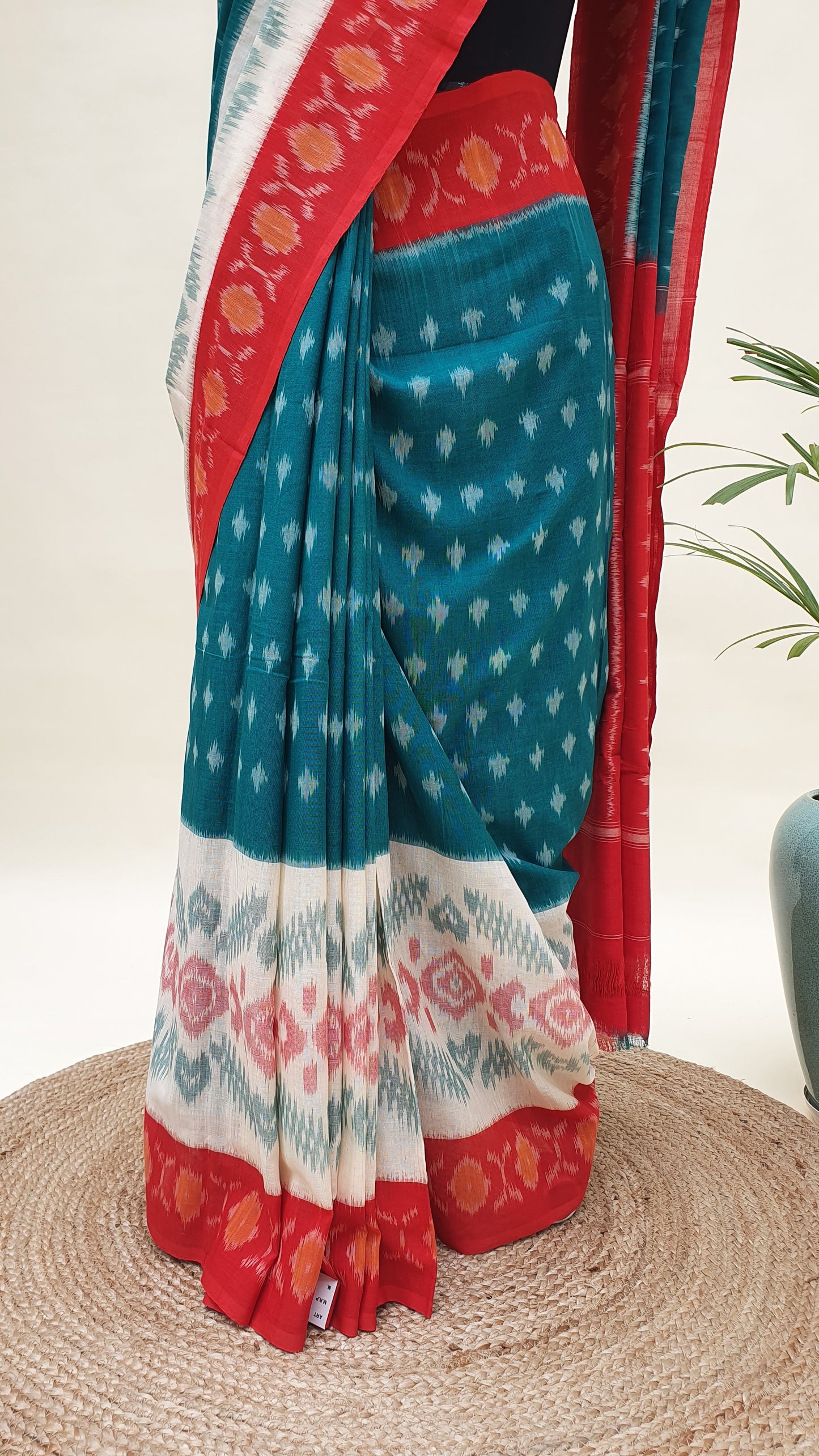 Noble Green & Red Hand Woven Pochampalli Ikkat Saree PPHW-0006