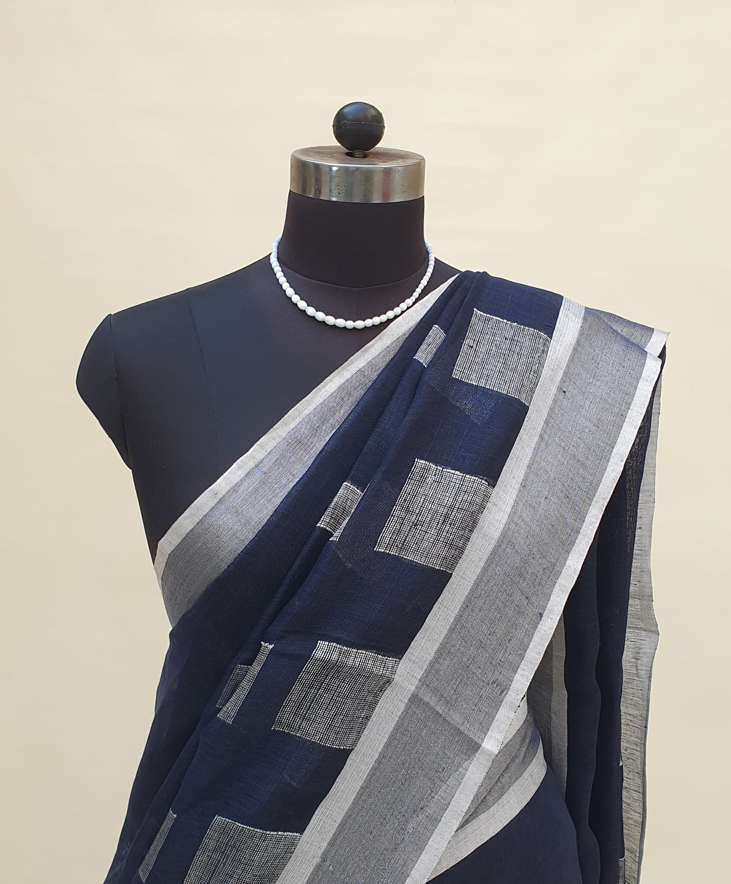 Deep Blue Hand Woven Linen Saree LNHW-0008