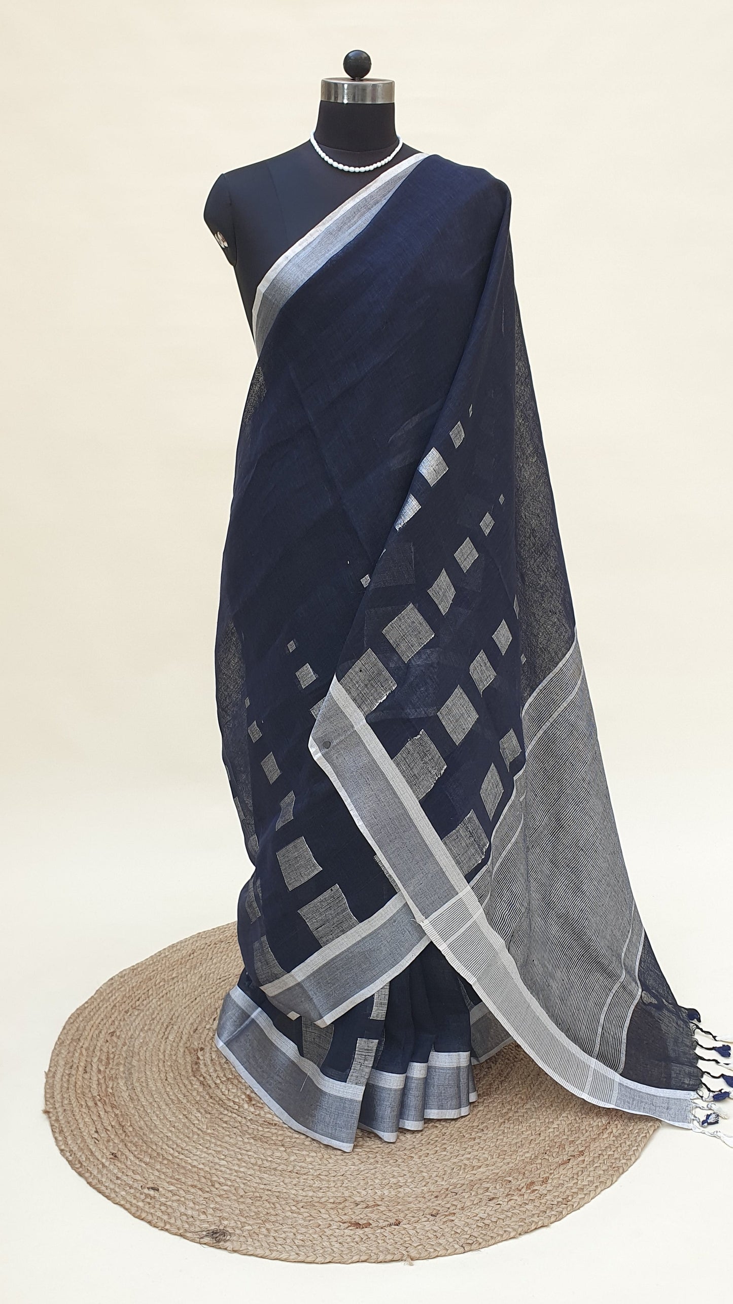 Deep Blue Hand Woven Linen Saree LNHW-0008