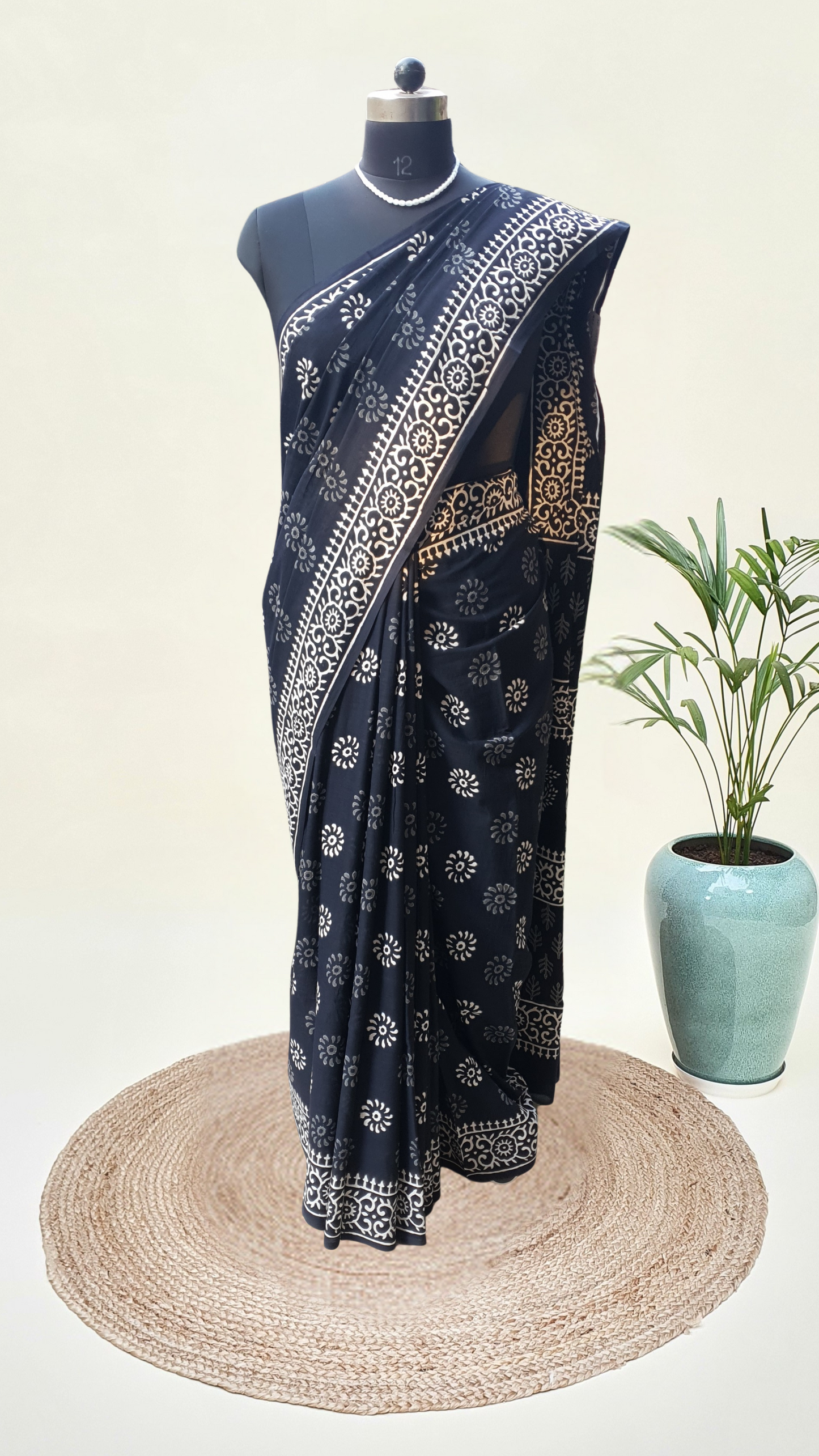 Black Vector HBP Mul Cotton Saree MCHB-0010