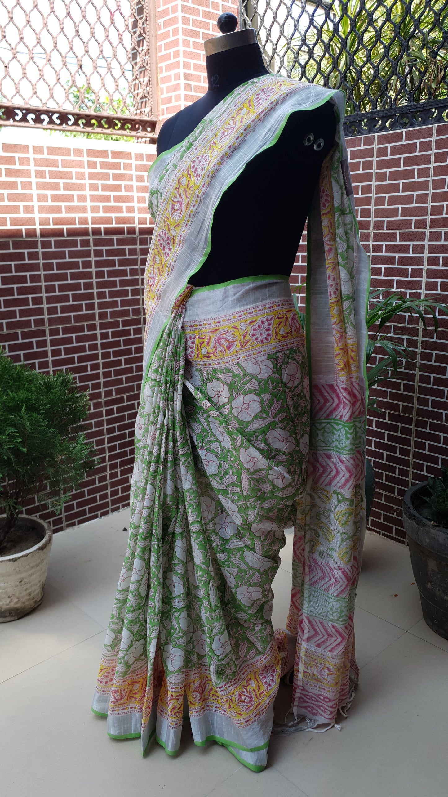 Parrot Green & Yellow HBP Linen Saree LNHB-0004