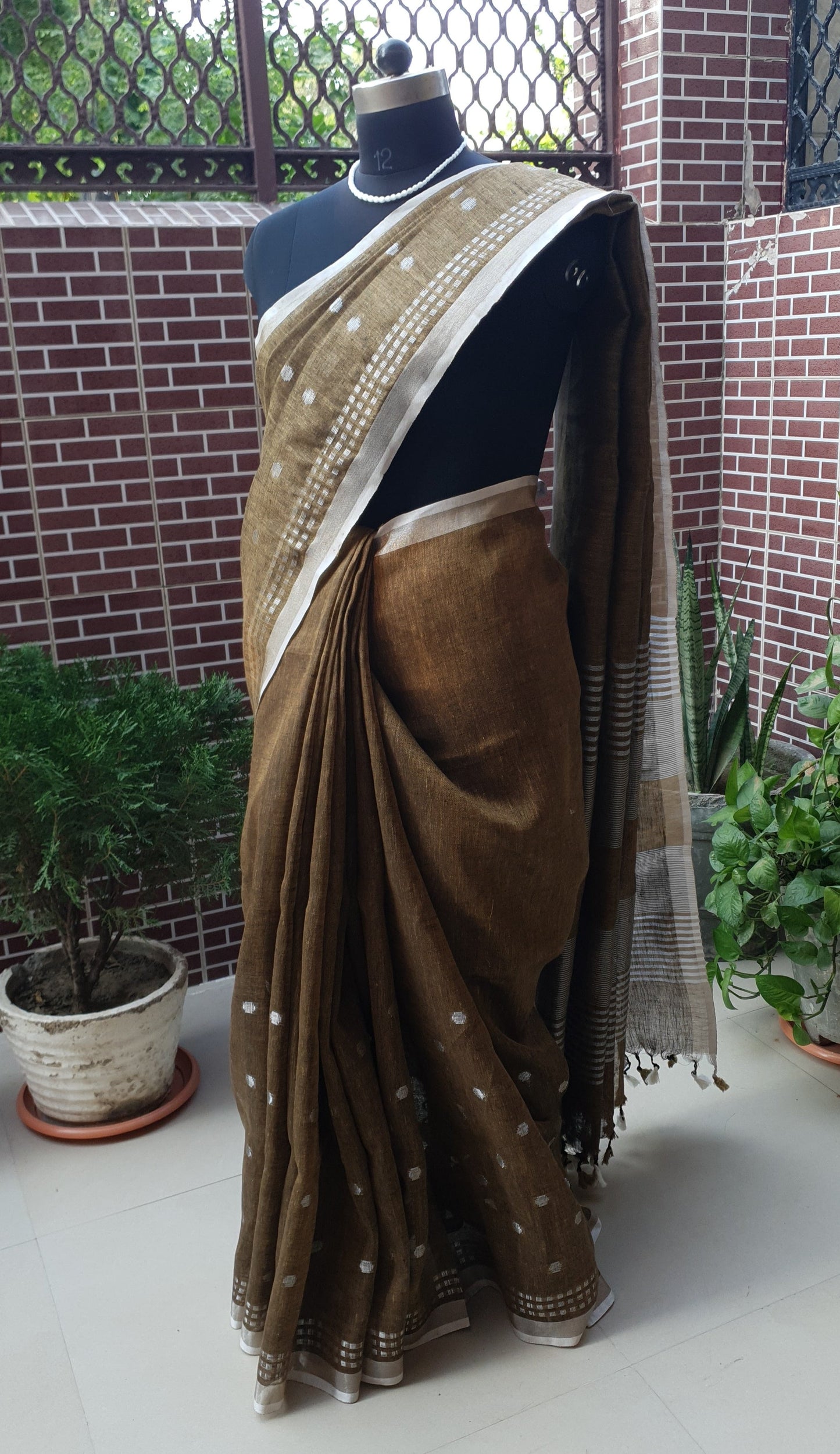 Metallic Brown Hand Woven Linen Saree LNHW-0009