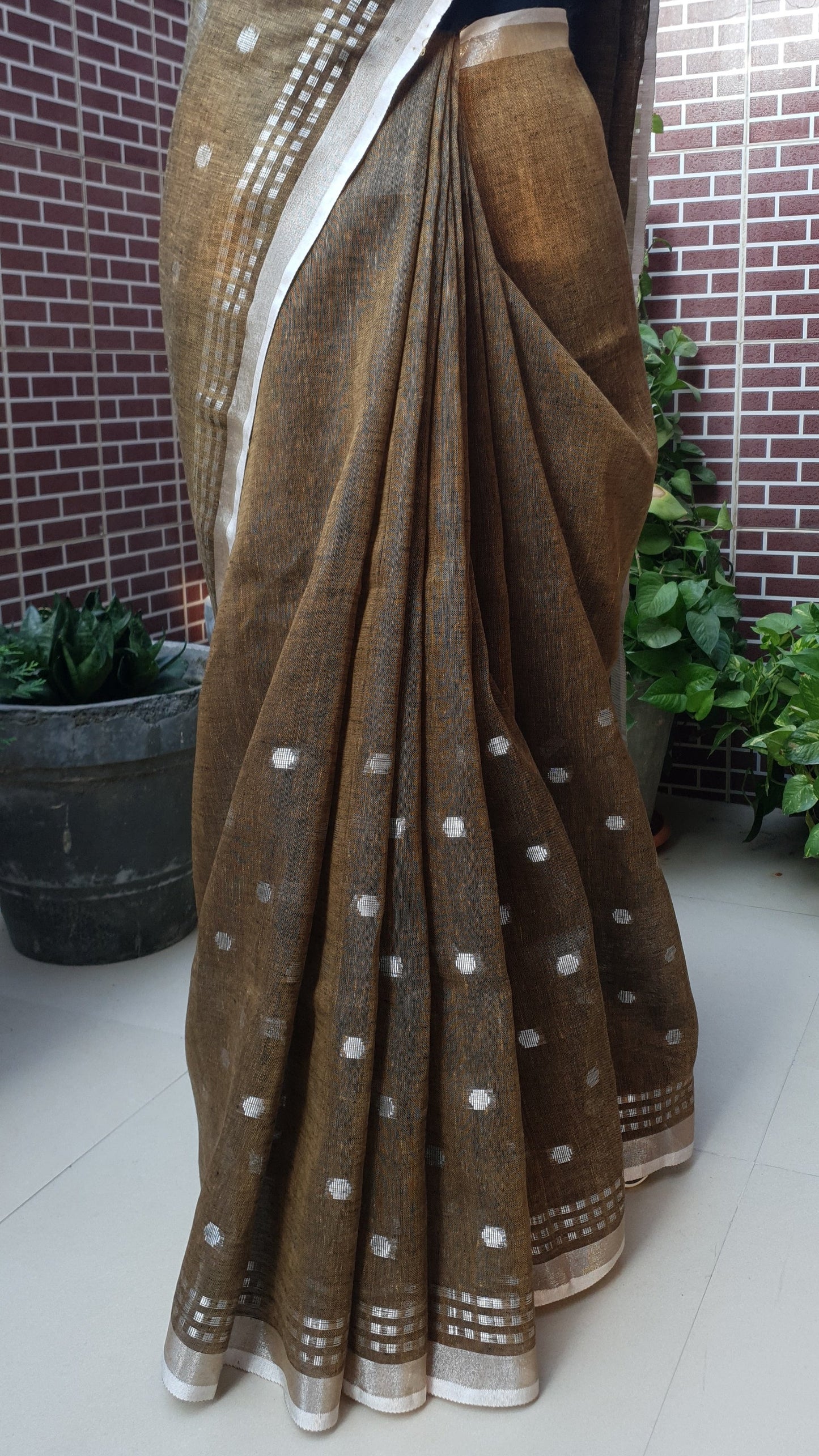 Metallic Brown Hand Woven Linen Saree LNHW-0009