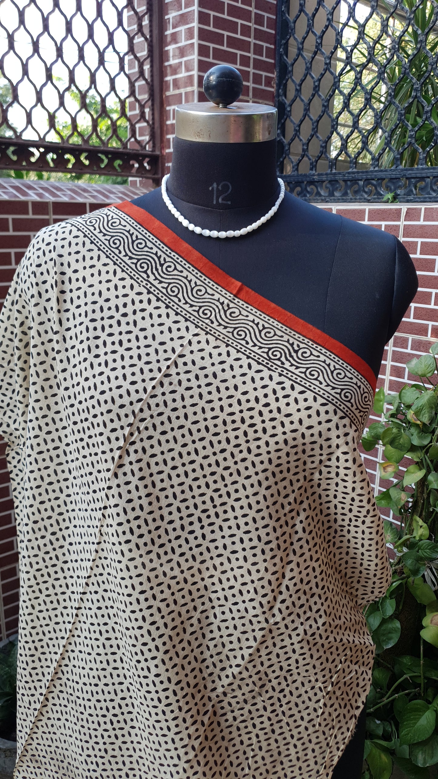 Black & Beige HBP Mul Cotton Saree MCHB-0003
