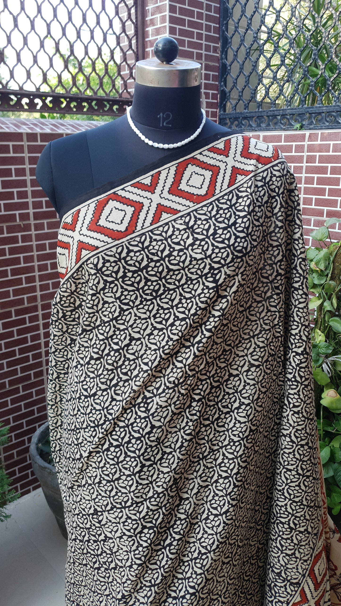 Black & Beige HBP Mul Cotton Saree MCHB-0003