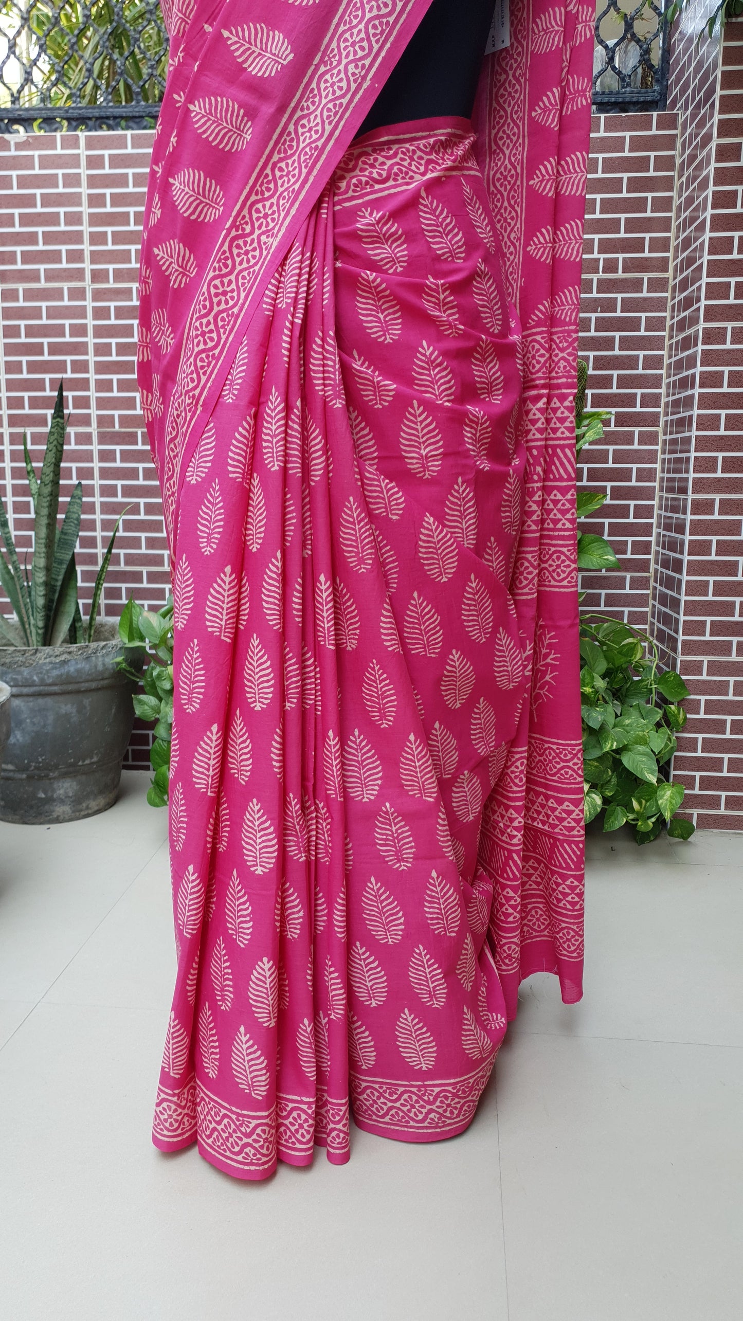 Viva Magenta HBP Mul Cotton Saree MCHB-0008