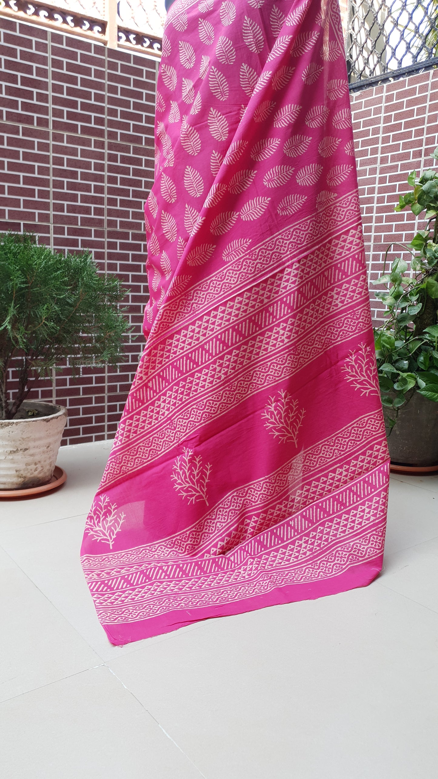 Viva Magenta HBP Mul Cotton Saree MCHB-0008