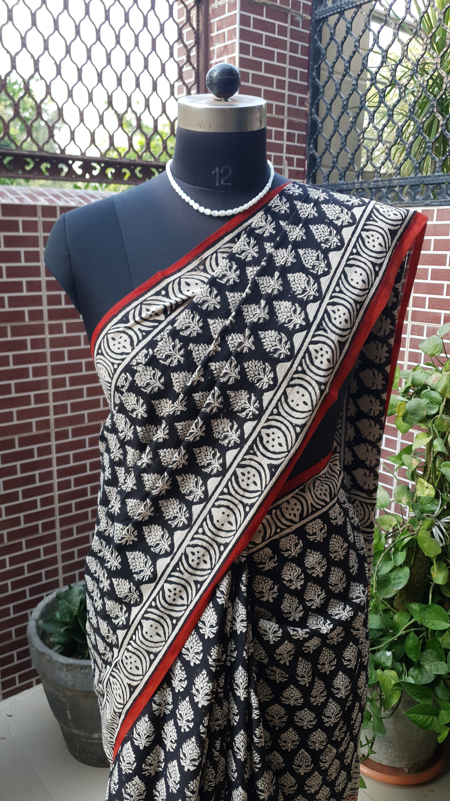 Regal Black HBP Mul Cotton Saree MCHB-0009