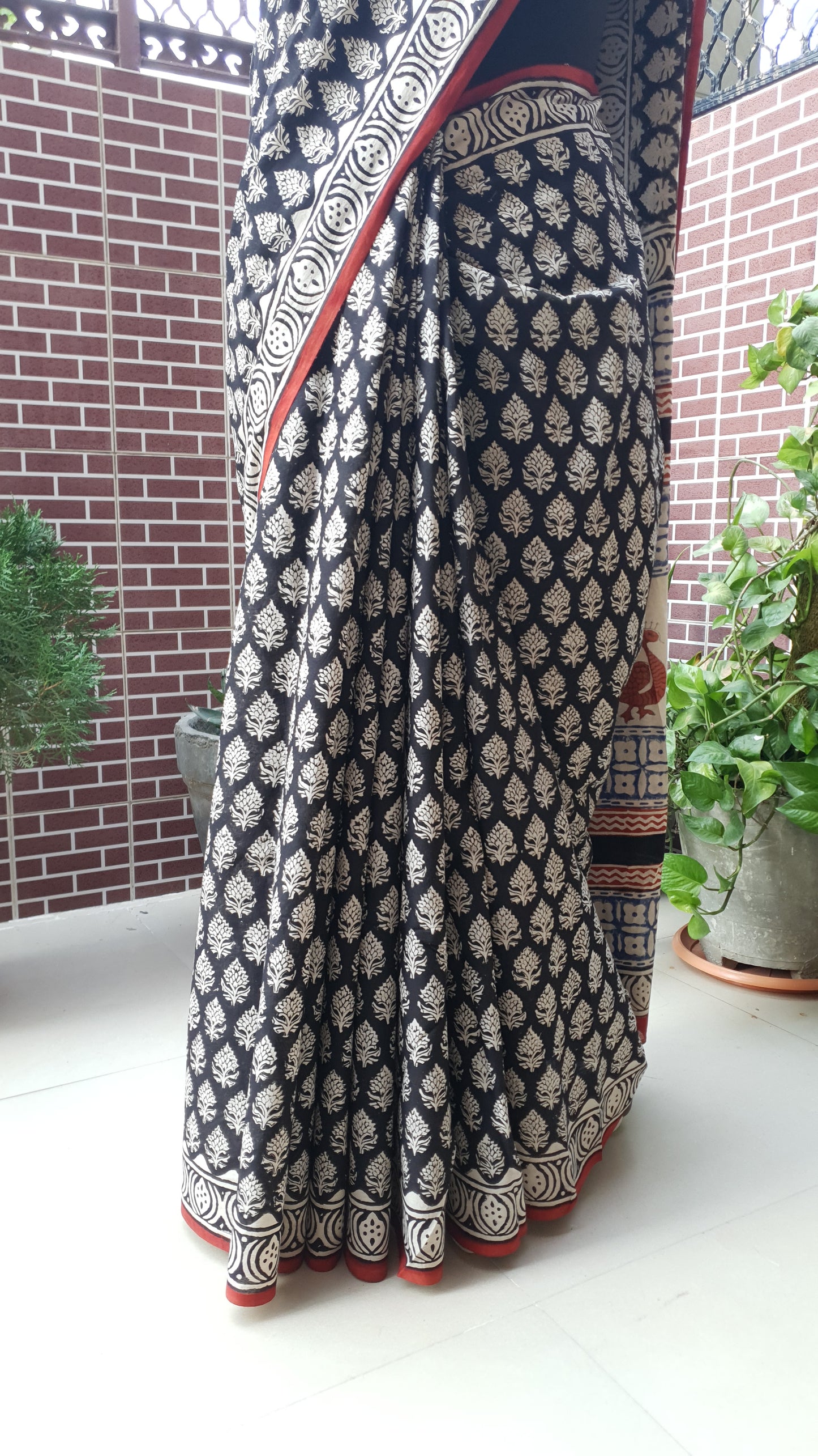 Regal Black HBP Mul Cotton Saree MCHB-0009
