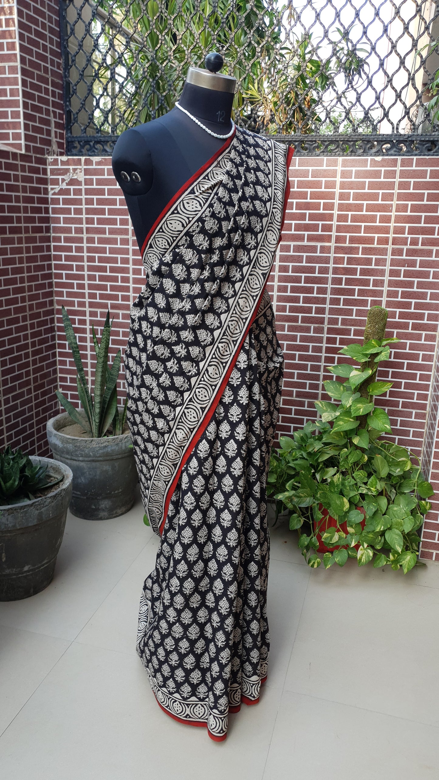 Regal Black HBP Mul Cotton Saree MCHB-0009