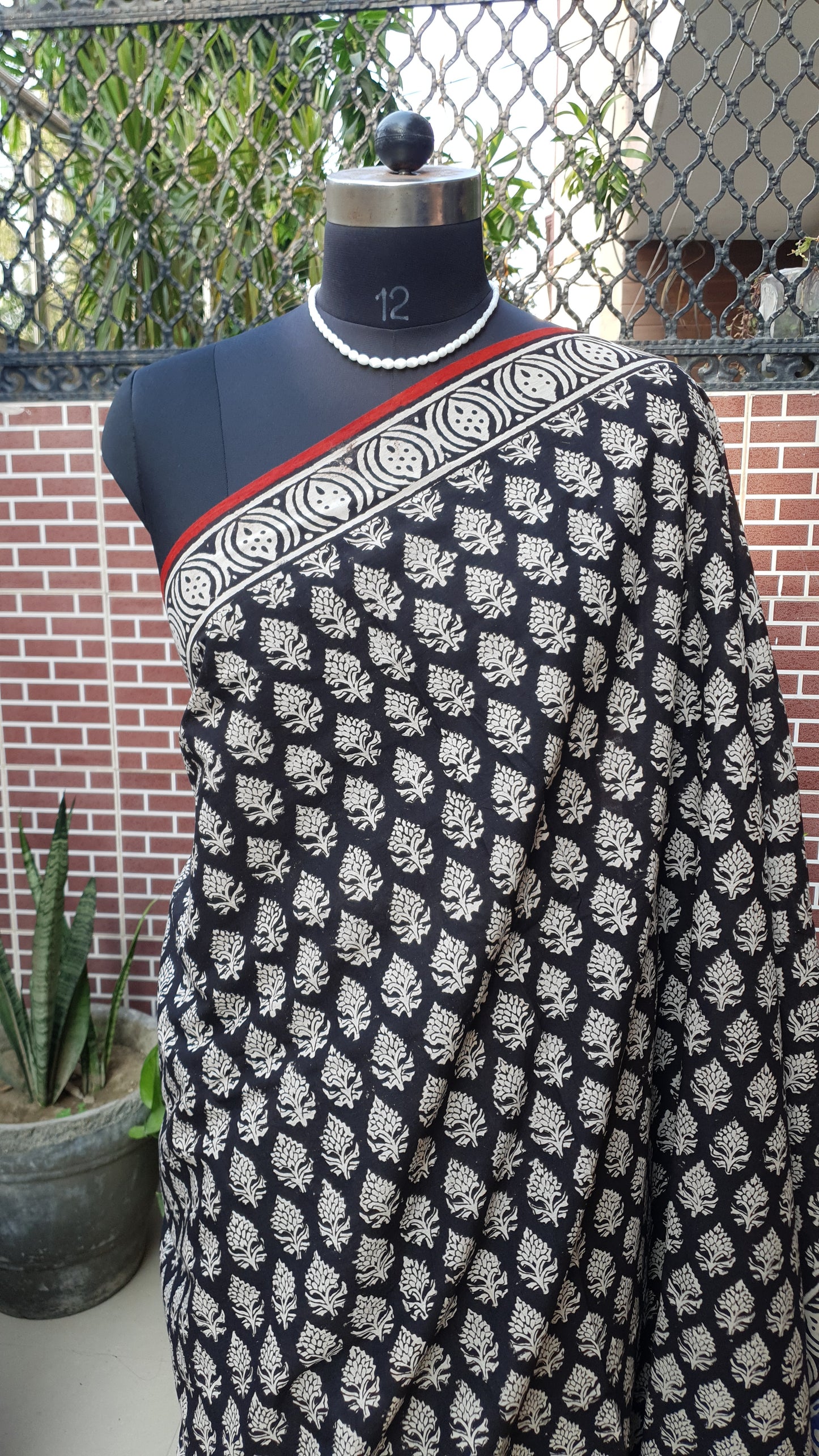 Regal Black HBP Mul Cotton Saree MCHB-0009