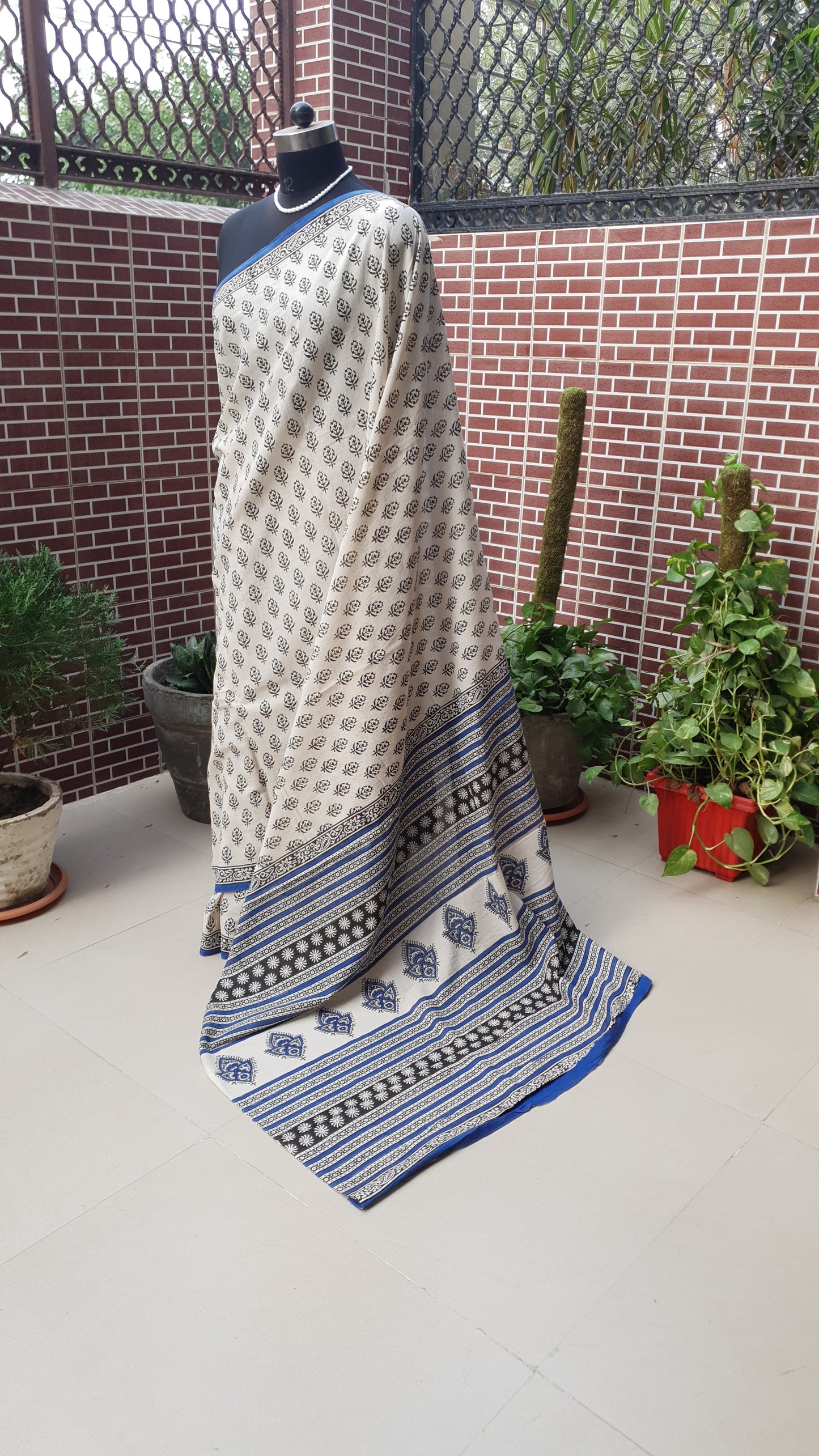 Beige & Blue HBP Mul Cotton Saree MCHB-0023