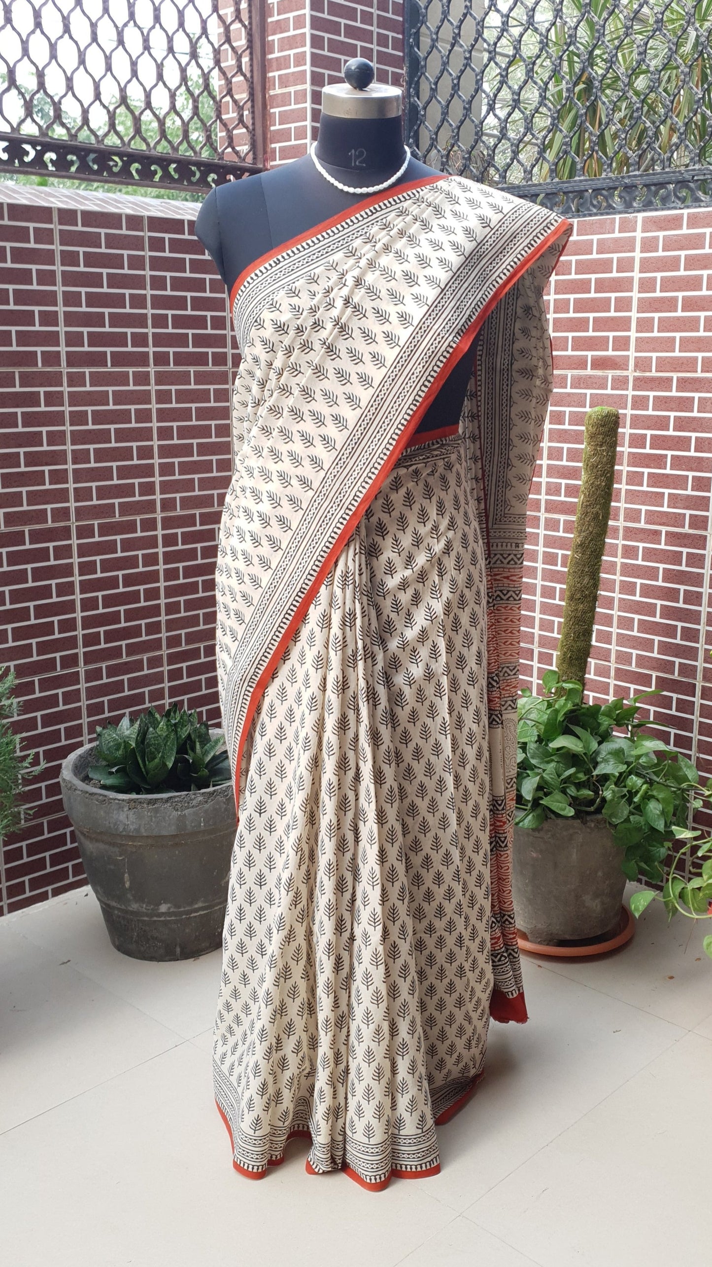 British Beige HBP Mul Cotton Saree MCHB-0022