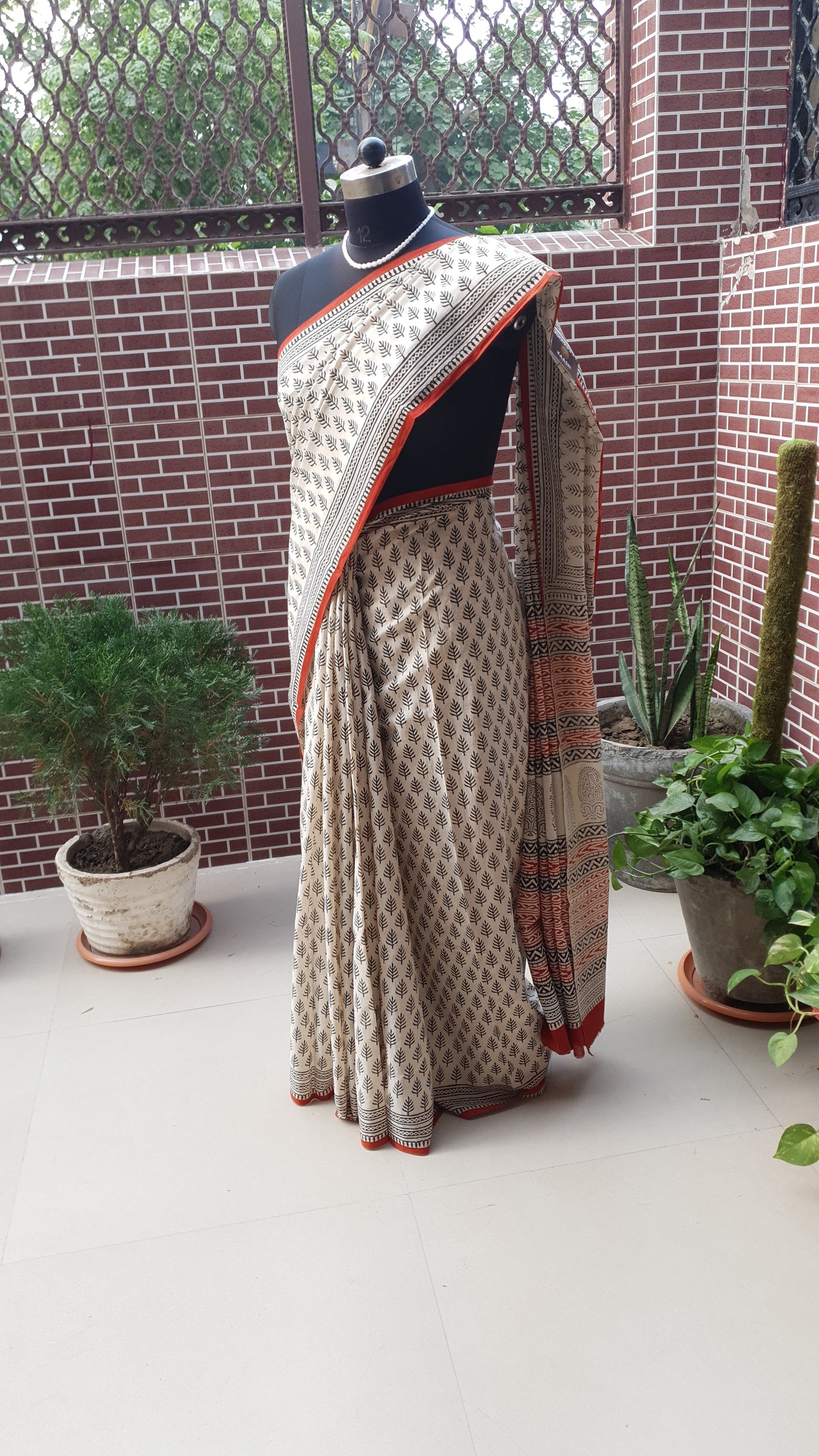 British Beige HBP Mul Cotton Saree MCHB-0022