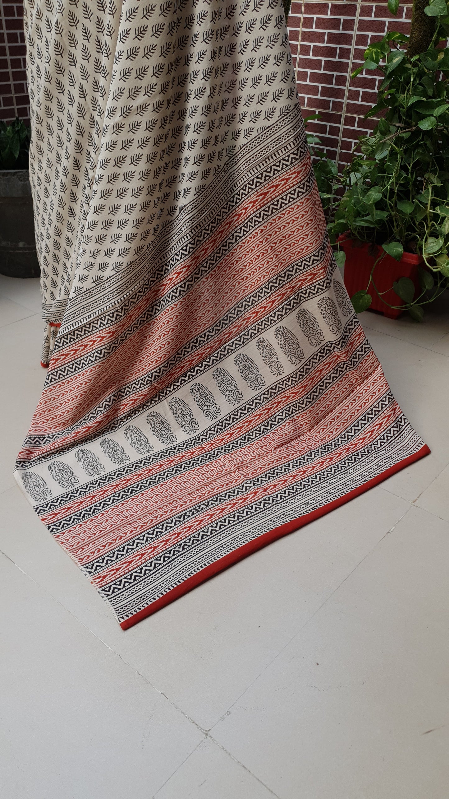 British Beige HBP Mul Cotton Saree MCHB-0022