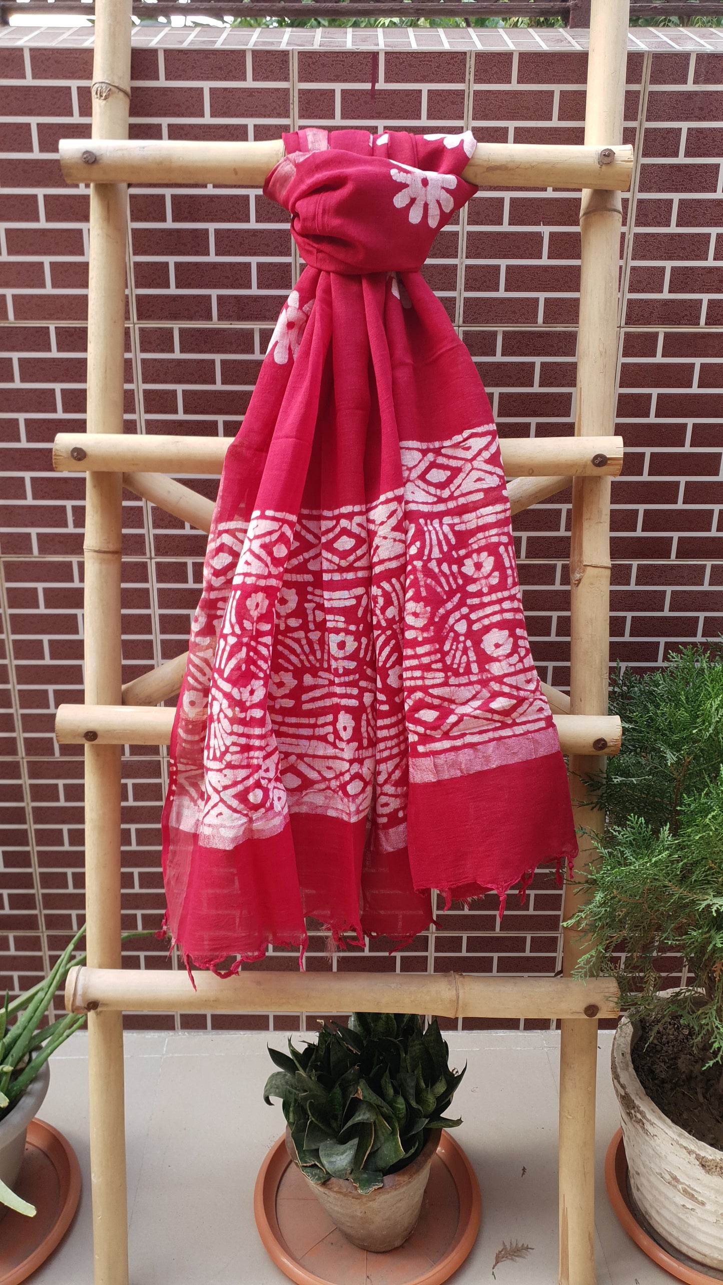 Daisy Magenta HBP Cotton Suit with Linen Dupatta CLHB-0009