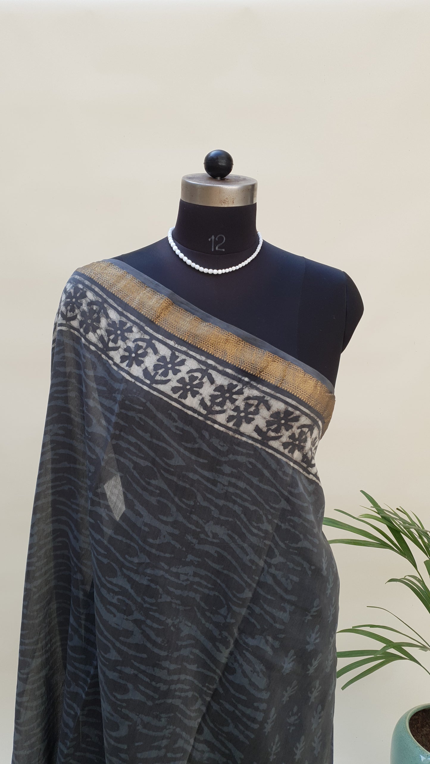 Royal Grey Maheshwari Saree SCMH-0001