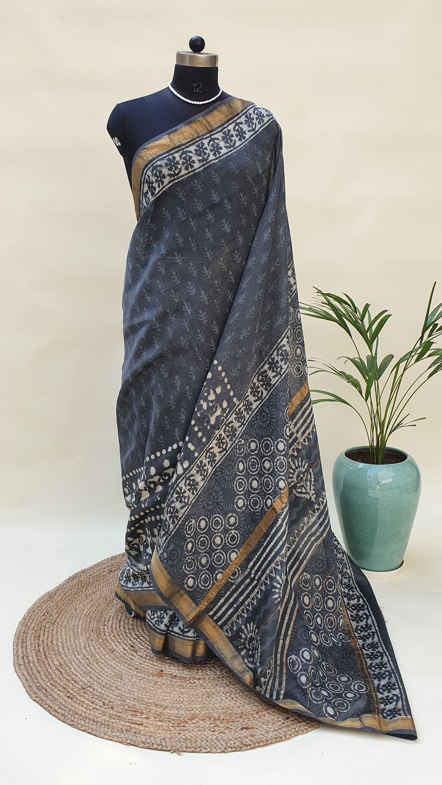 Royal Grey Maheshwari Saree SCMH-0001
