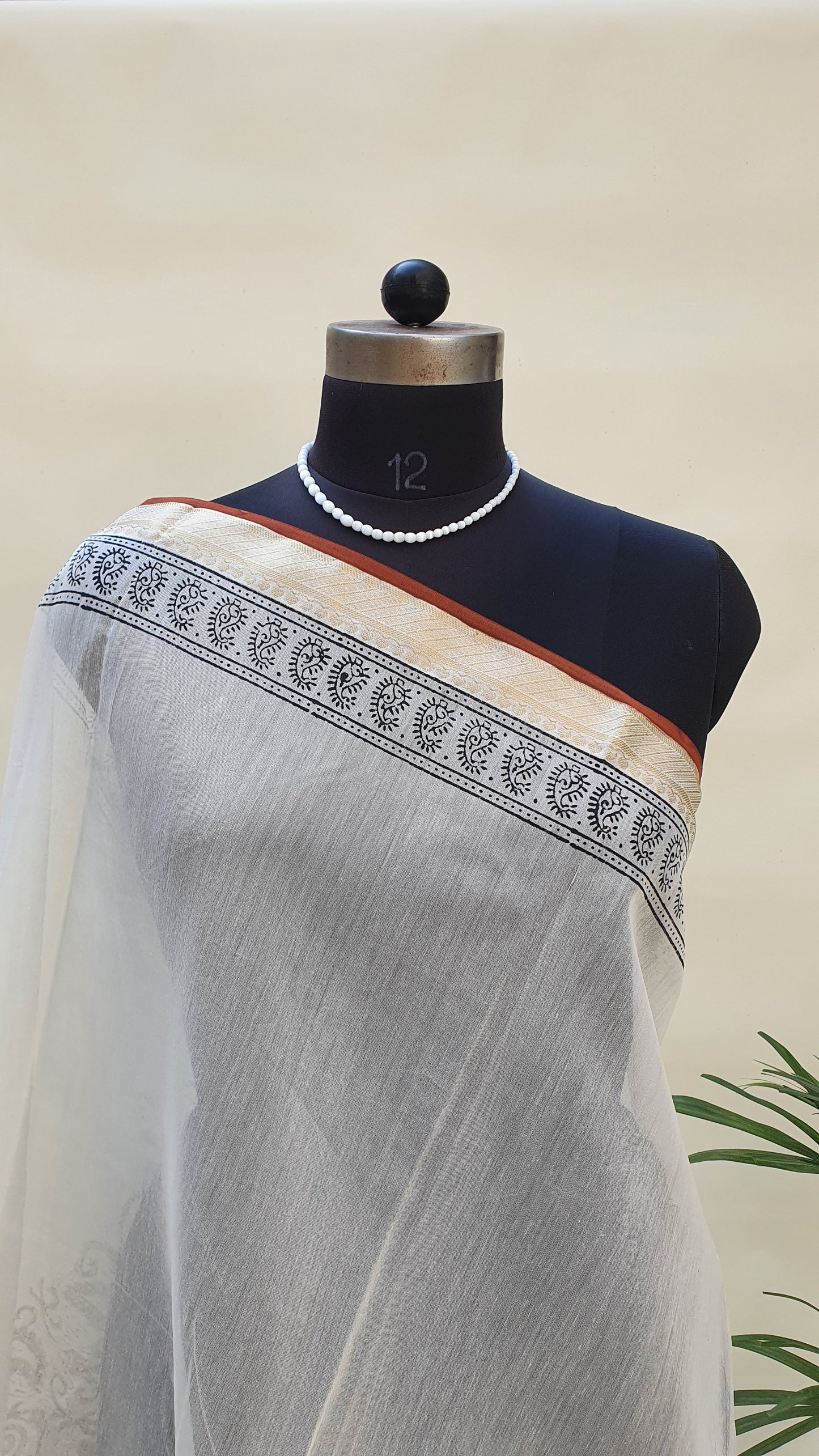 Beige Maheshwari Saree SCMH-0002