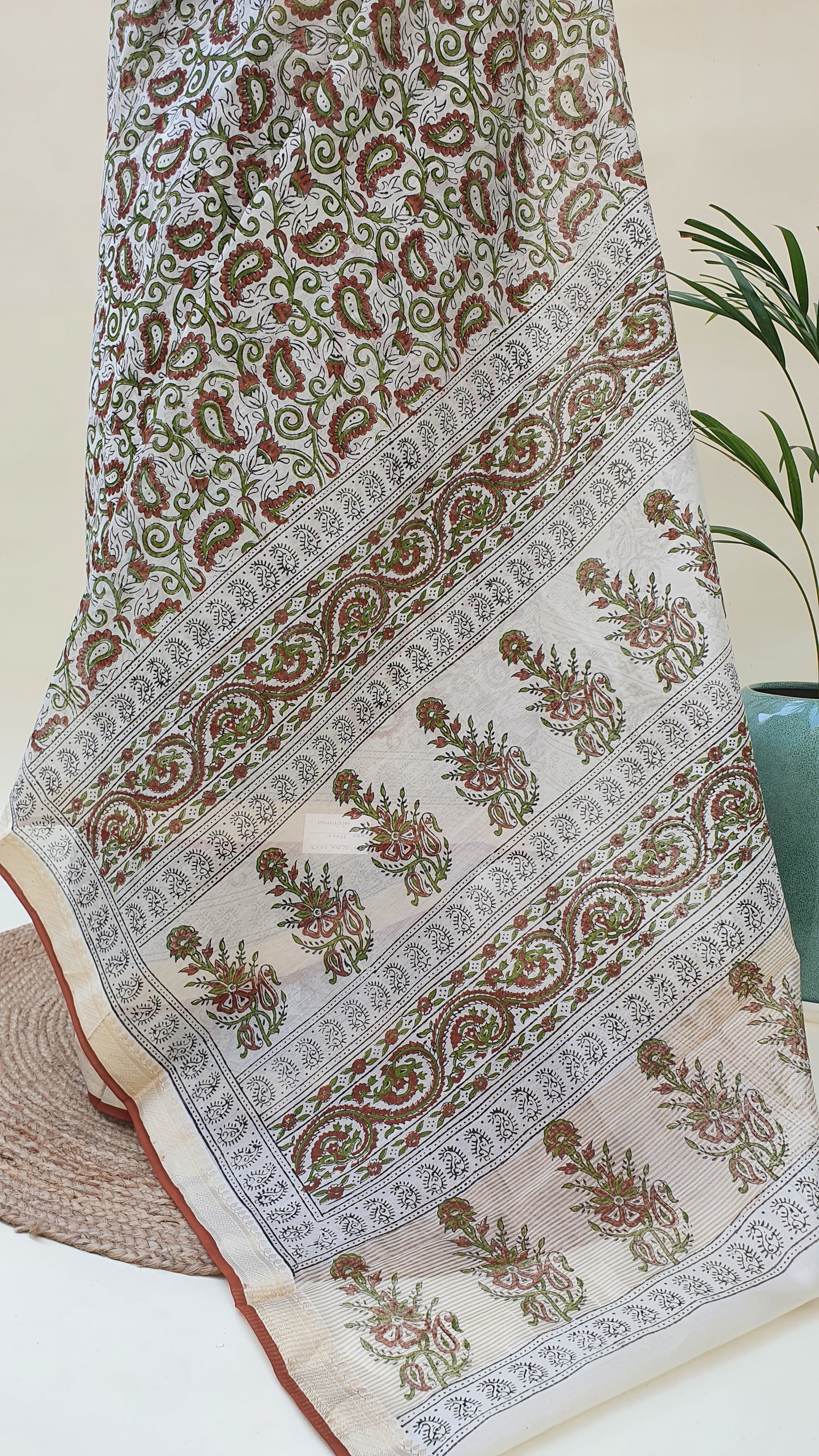 Beige Maheshwari Saree SCMH-0002