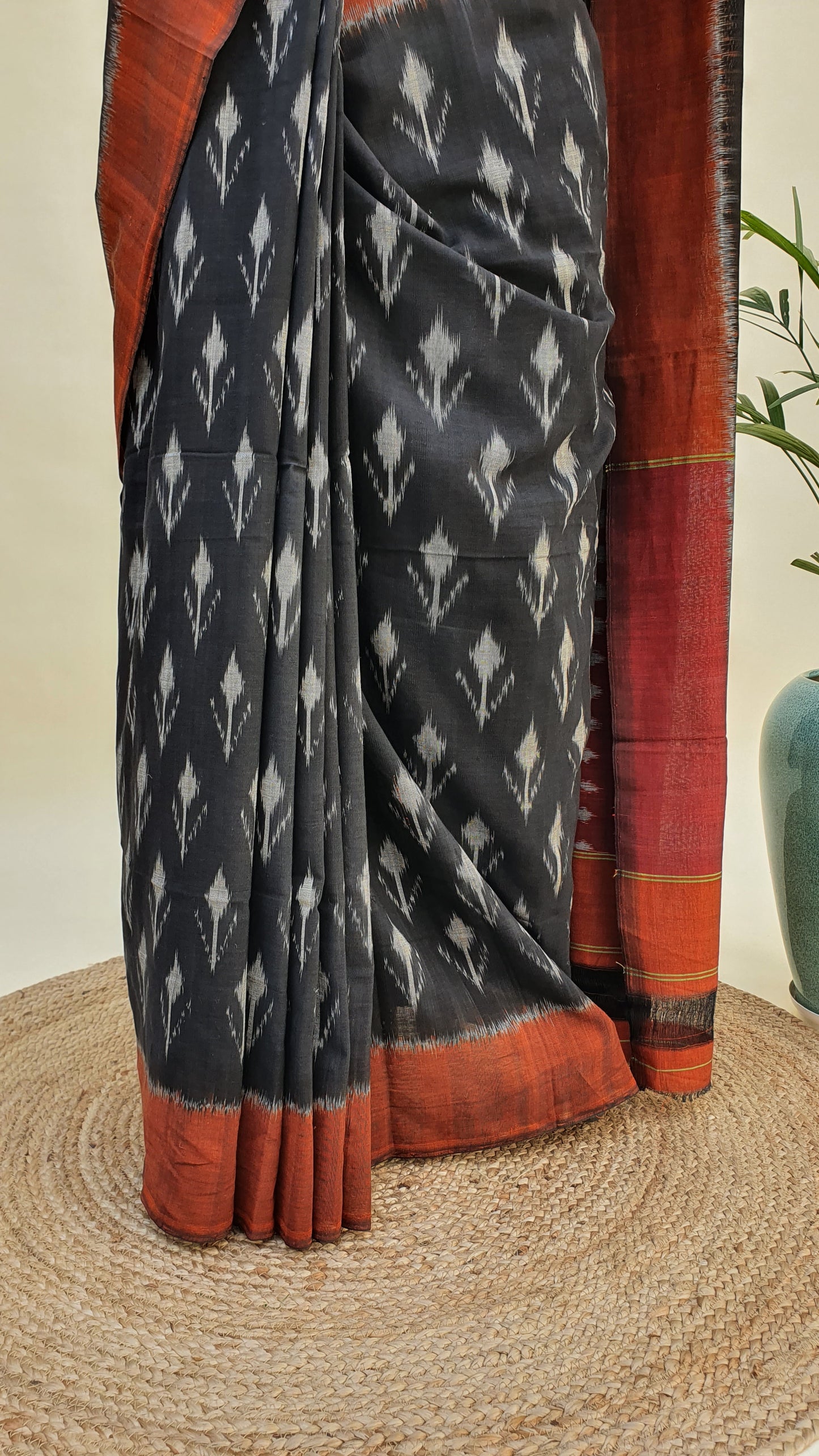 Black & Rust Hand Woven Pochampalli Ikkat Saree PPHW-0008