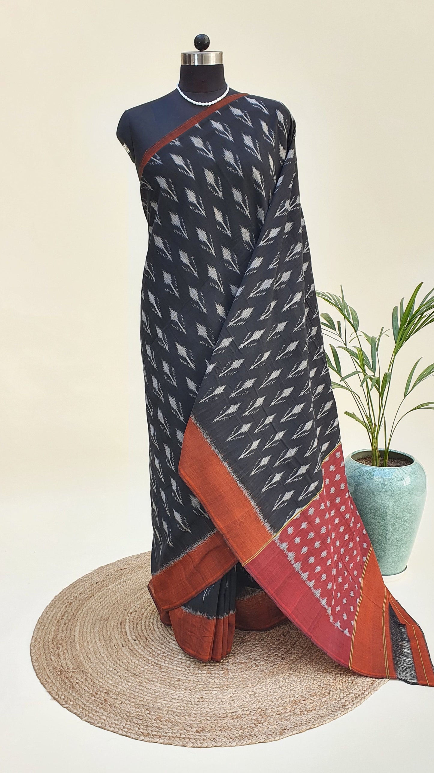 Black & Rust Hand Woven Pochampalli Ikkat Saree PPHW-0008