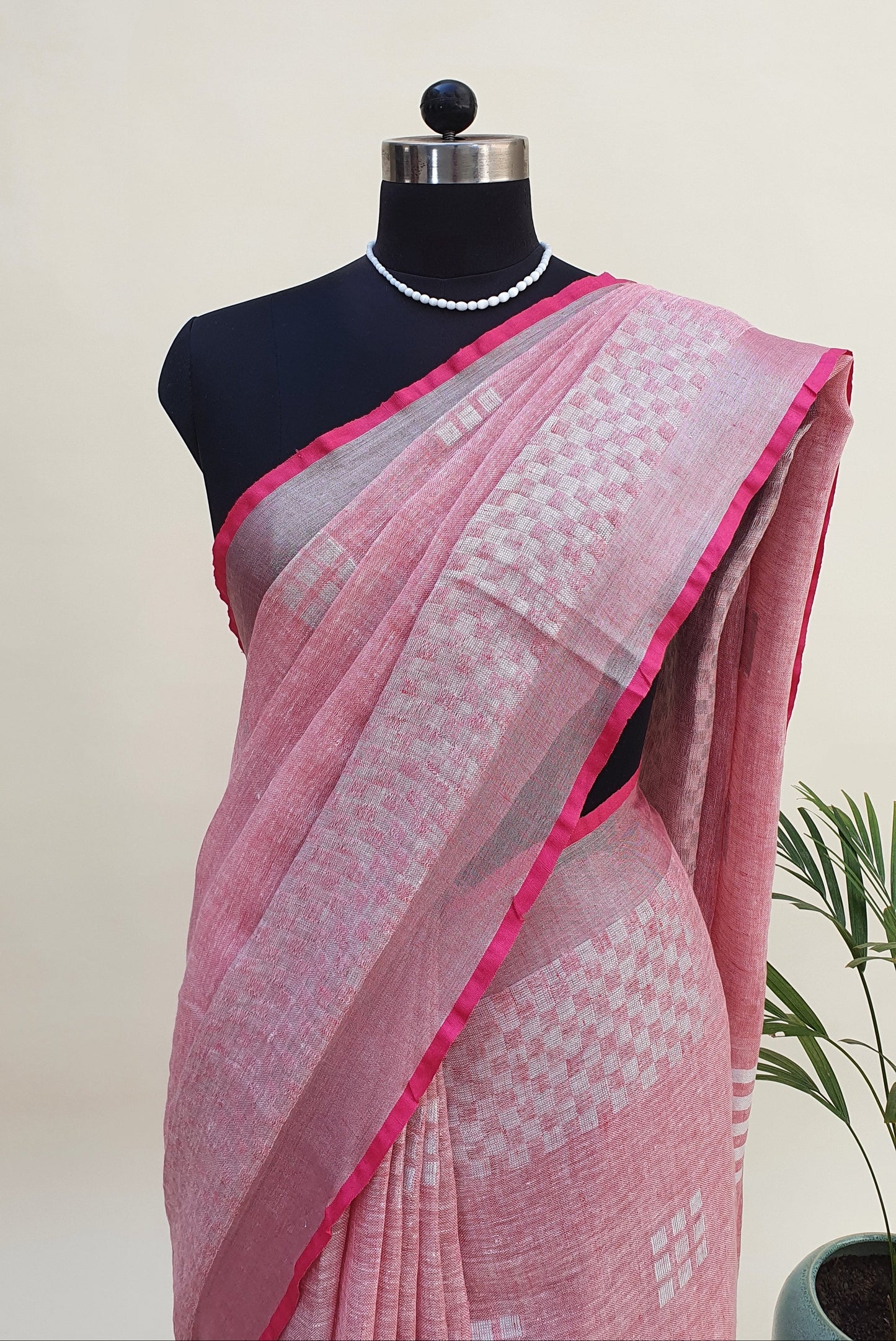 Classy Pink Hand Woven Linen Saree LNHW-0004