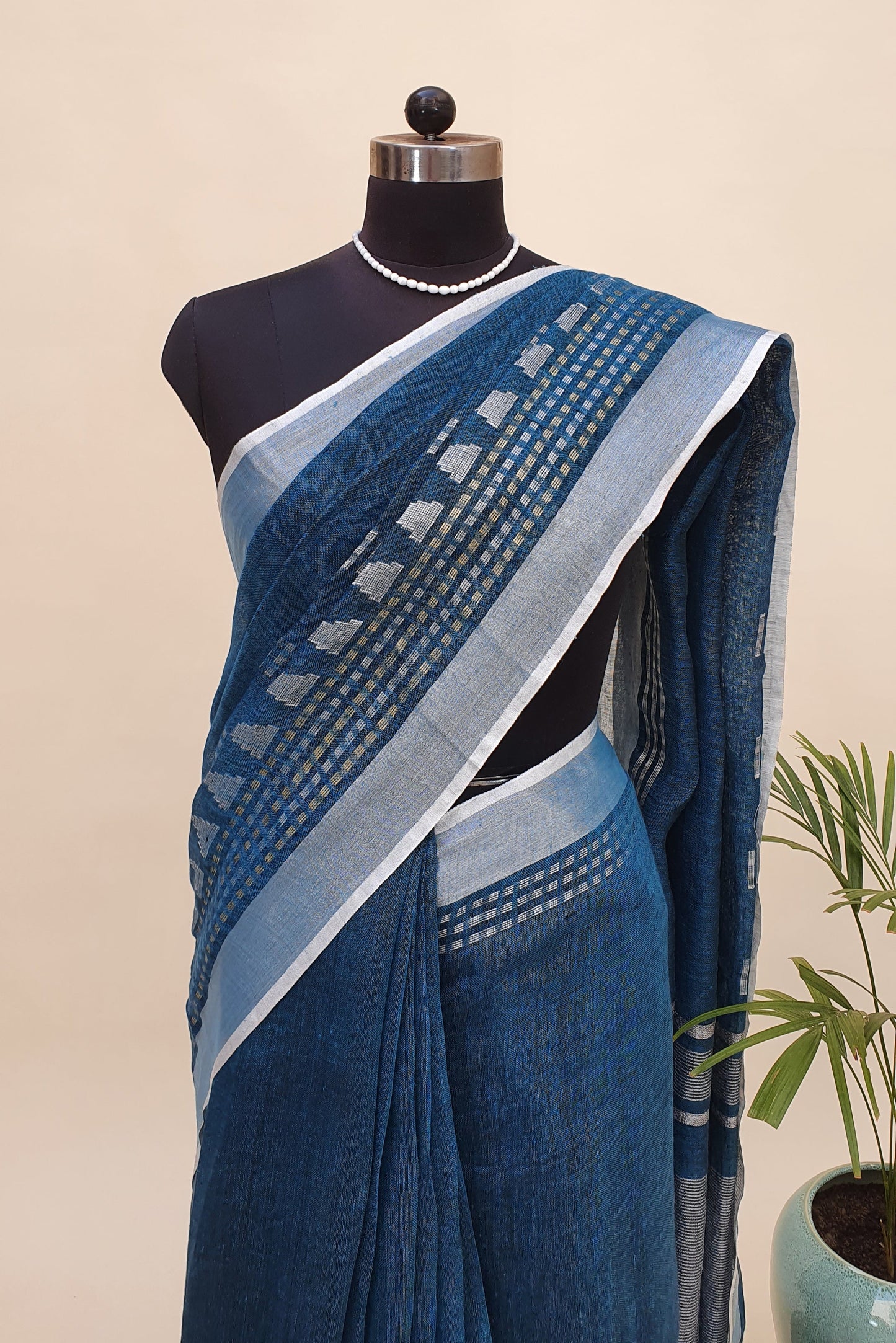 Bottle Green Hand Woven Linen Saree LNHW-0007