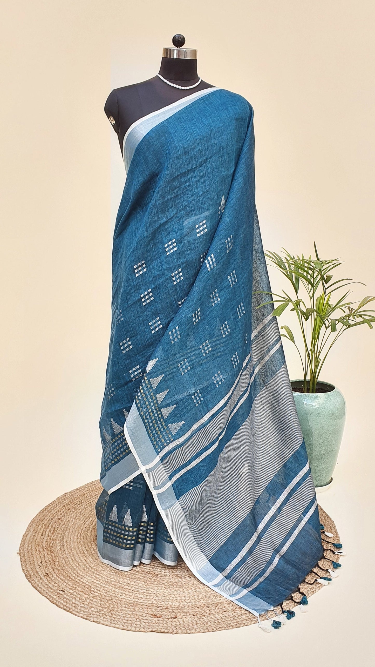 Bottle Green Hand Woven Linen Saree LNHW-0007