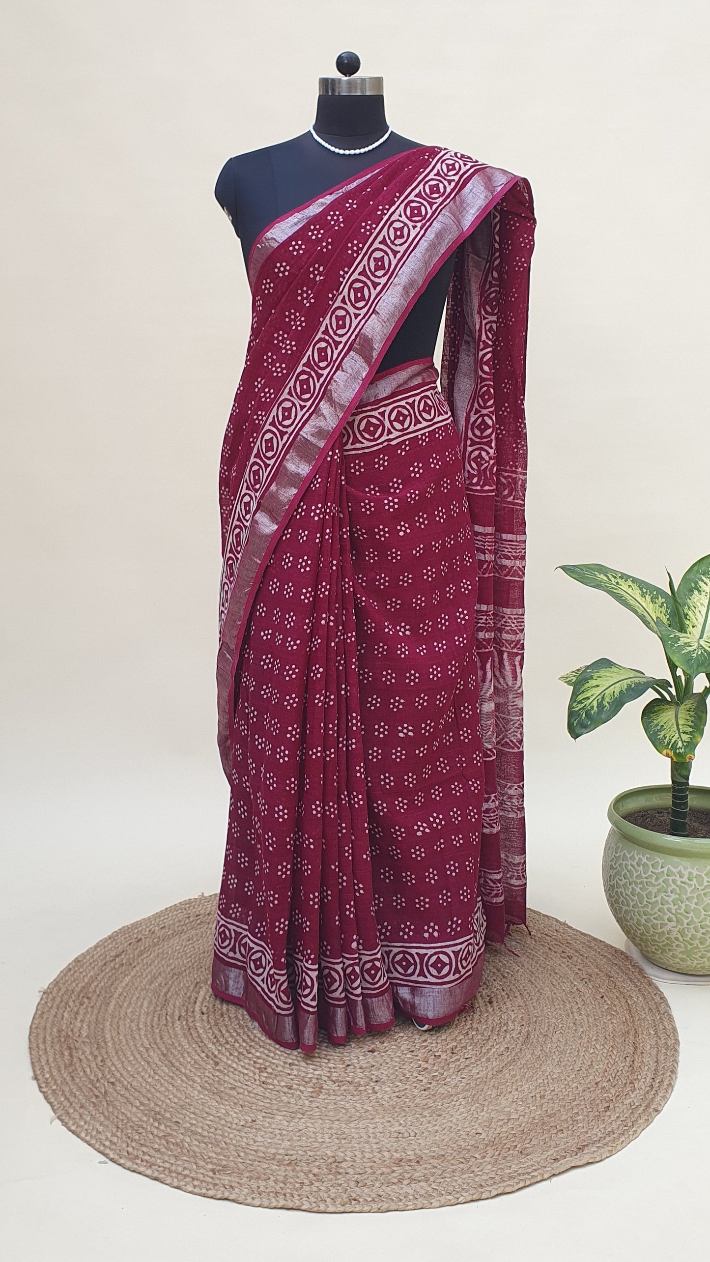 Rosetta HBP Linen Saree | LNHB-0012