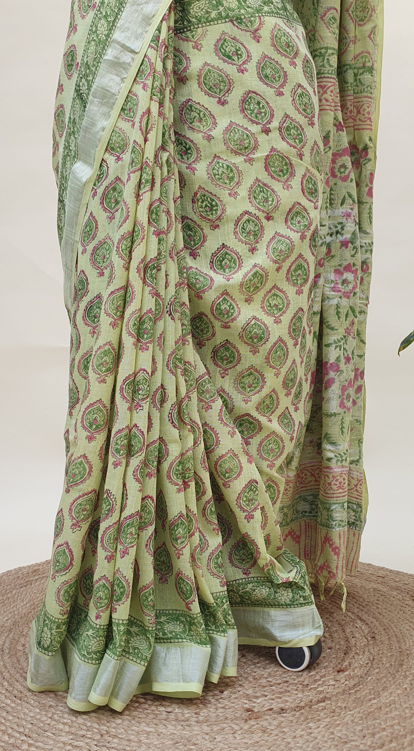 Shuka Varna HBP Linen Saree | LNHB-0022