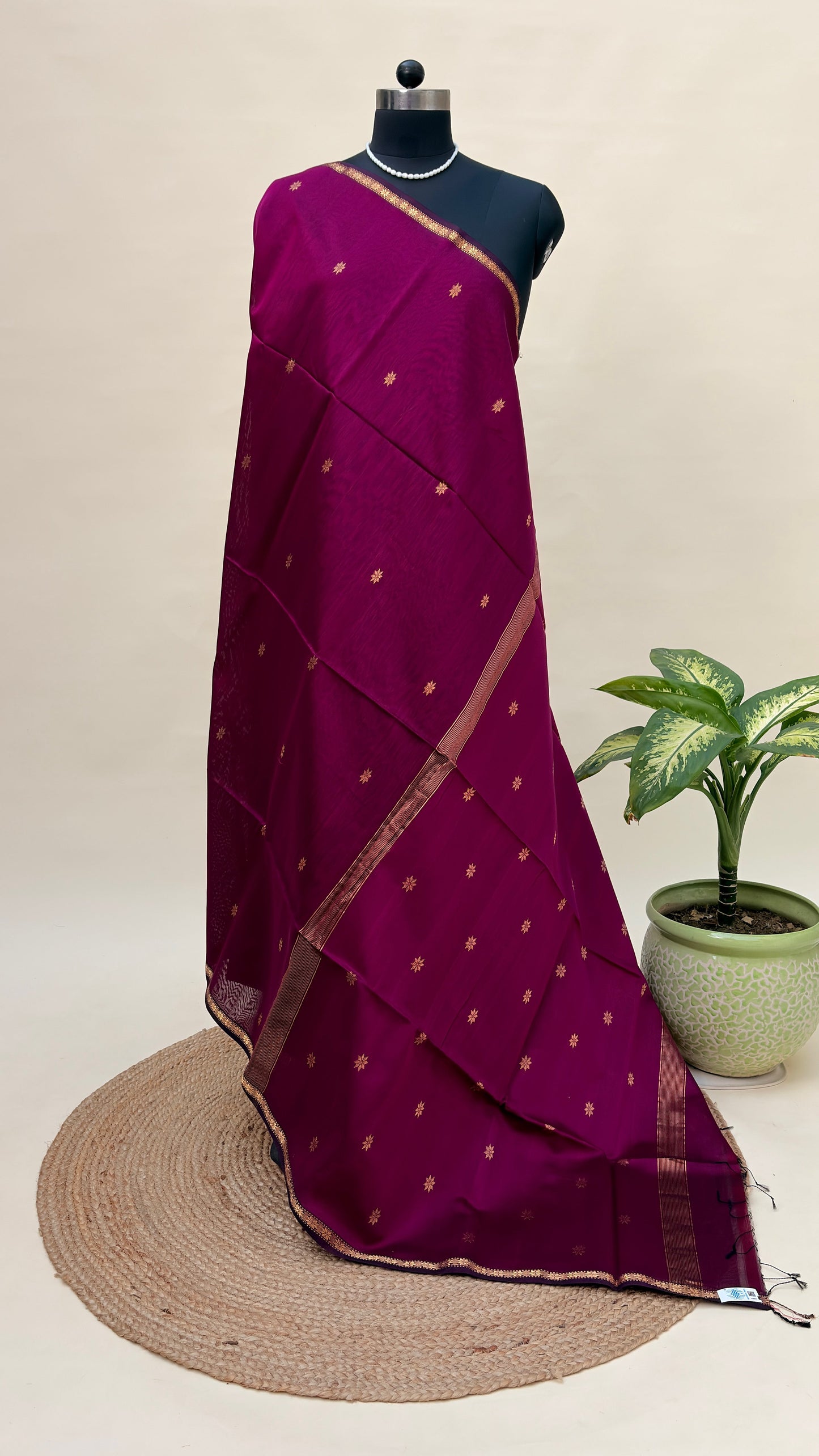 Rajani Maheshwari Saree