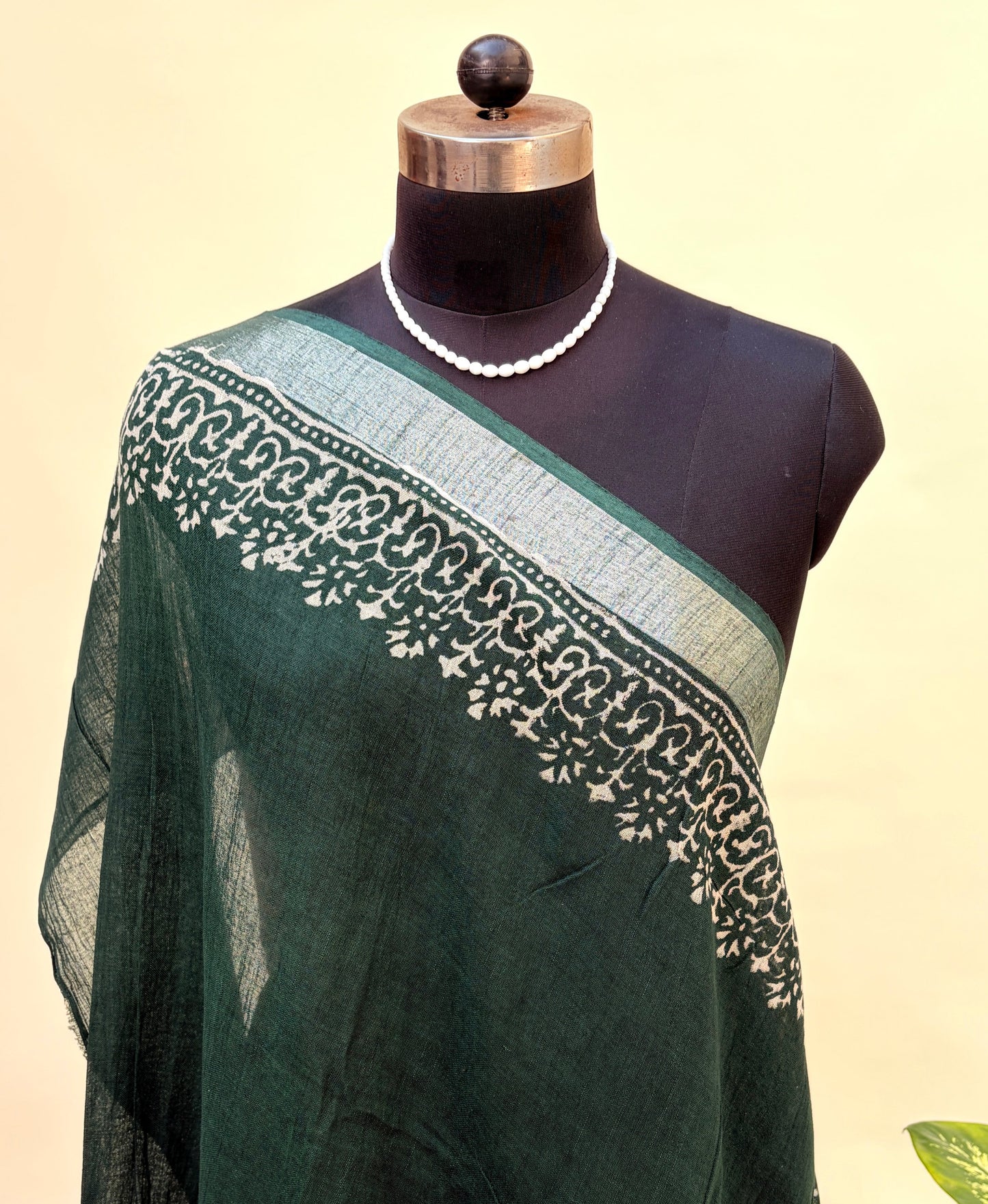 Forrest Green HBP Linen Saree | LNHB-AN8201